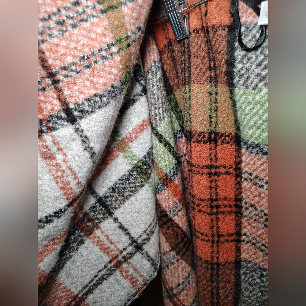 Jessica Simpson 🩷 Hooded Plaid Shawl/Wrap Women’s One Size - Picture 5 of 6